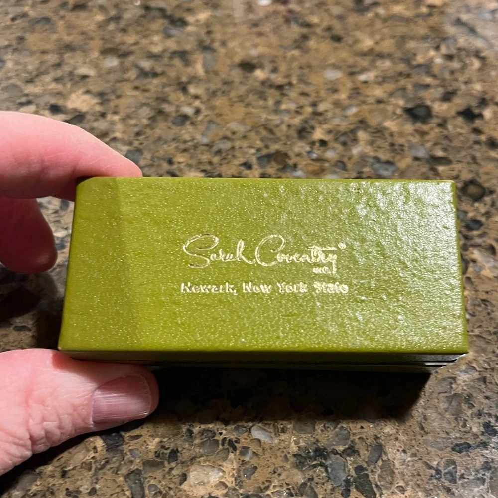 Vintage Lady Coventry Cameo Clip On Earrings - Picture 11 of 11